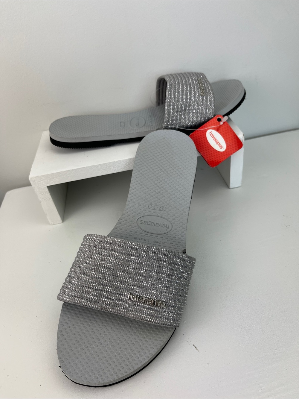 Havaianas Silver Glitter Slide Sandals